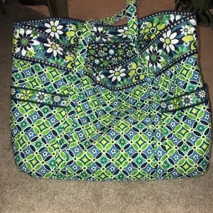 Vera Bradley “super tote” in daisy daisy